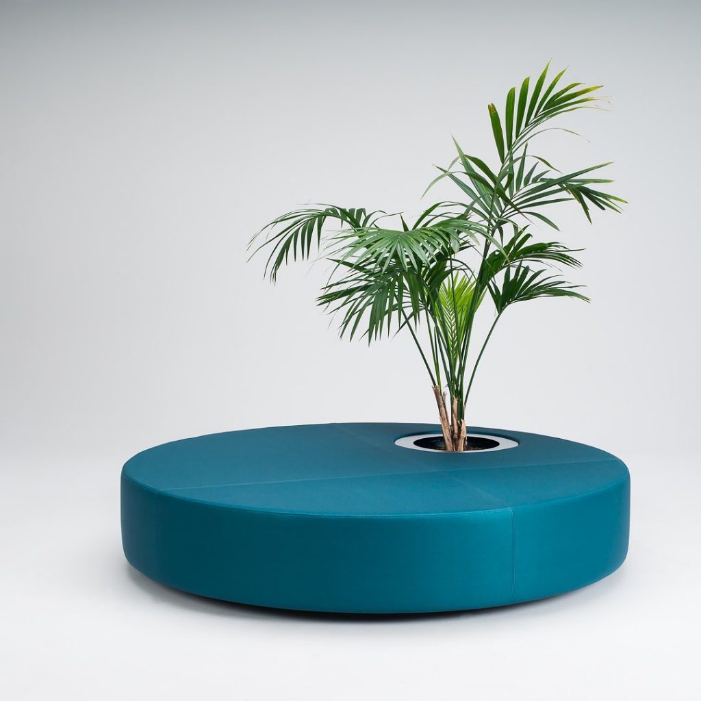 Muebles que integran plantas. Verde en el diseño de interiores
